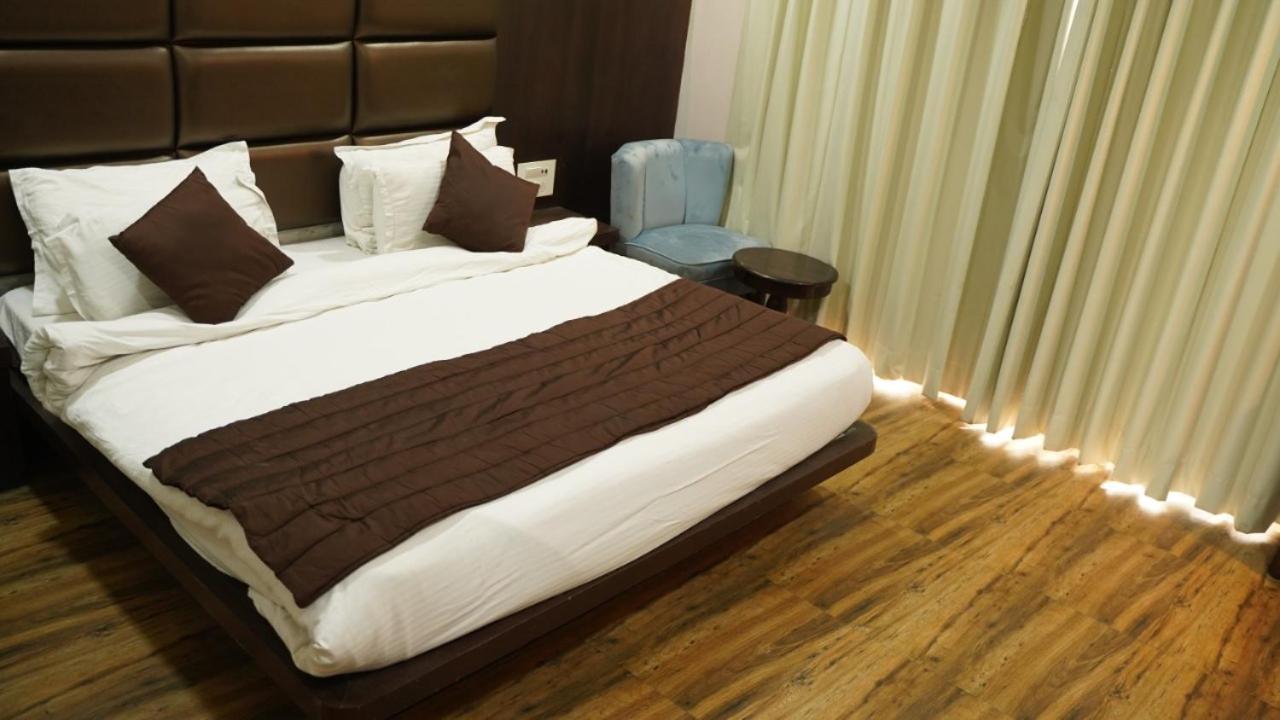 Raas Mahal-Hotel In Jaipur Near Tourist Places Εξωτερικό φωτογραφία